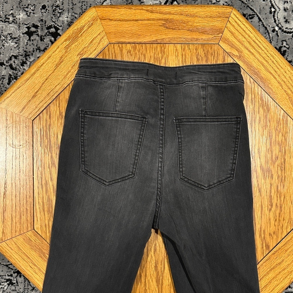 *FREE PEOPLE* Charcoal Denim Super Flare Jean Pants Size 26 - Picture 8 of 10